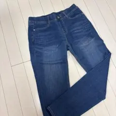 Item thumbnail for item 4bd7a8d3-6ac5-4a81-b915-37e94effa2c7