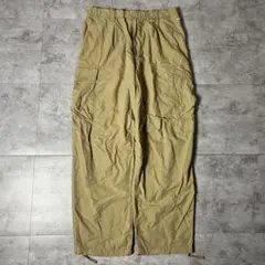 大人気 美品 UNIQLO U ワイドフィットパラシュートカーゴパンツ ベージュ