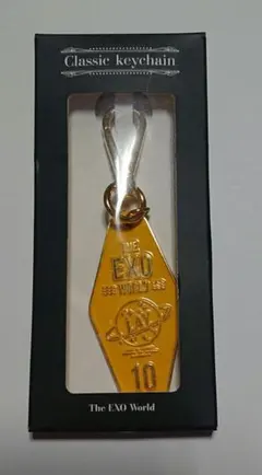 2026年最新】张艺兴の人気アイテム - メルカリ