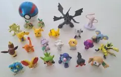 ポケモンフィギュア まとめ売り38体 - メルカリ