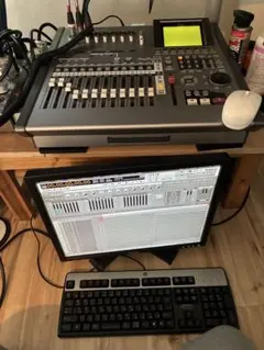 Roland VS-2400 マルチトラックレコーダー 本体のサムネイル
