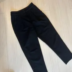 ザラ　白ステッチ裾バックデザイン　ストレッチパンツ　黒　レディースのサムネイル