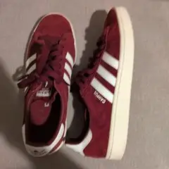 adidas　Campus　広島カープみたいな色