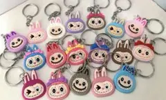 ラブブ　キーホルダー　18個セット