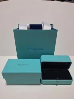 ティファニー　ピアス　空箱　BOX