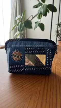 ダークブルー パッチワーク ポーチ