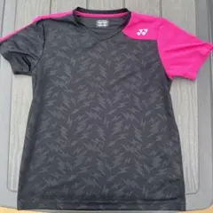 バドミントン　ゲームシャツ