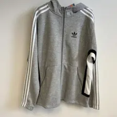 adidas フルジップパーカー グレー　新品　Ｍ
