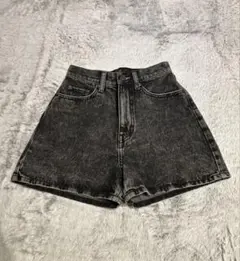 ブラックデニム ショートパンツ XSサイズ