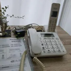 Panasonic コードレス電話機 VE-GZ20DL-W 子機付 説明書付 - メルカリ