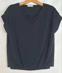 a.v.v standard Vネックブラウス カットソー ネイビー Sサイズ