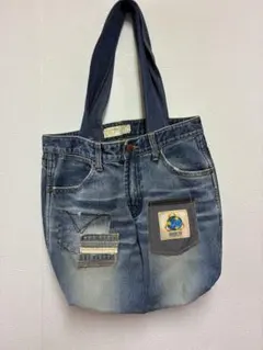 Item thumbnail for item 2d878c74-6ab8-4454-8672-64c513f73549