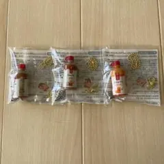 【新品未使用】セブンイレブン　貢茶　ミニチュアキーホルダー　2種計 3個セット