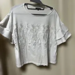 コムサイズム　白　tシャツ 刺繍入り　Mサイズ