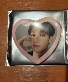 バンチャン　缶バッチ　展示会　スキズ