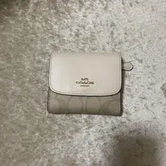 COACH 三つ折り財布 ホワイト/ベージュ