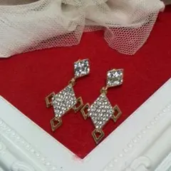 a677.同封は300円＊未使用ピアス