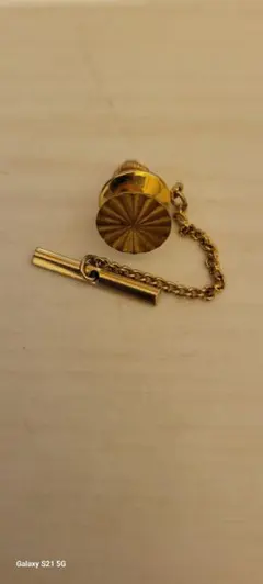 Item thumbnail for item c0d05cca-800a-44f7-a088-5d587bc7384f