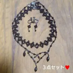 お値下げ最終❗️ブラックビーズチョーカー♥イヤリングセット