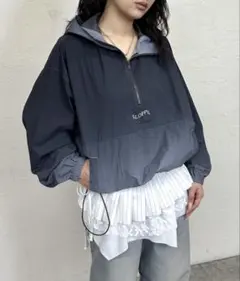 グラデーションパーカーのサムネイル