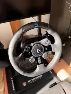 Logitech G923 レーシングホイールとペダルセット