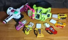 仮面ライダーエグゼイド ☆ エグゼイド変身なりきり、武器玩具、ガシャット各種付属