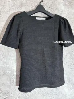 ☘️LAGUNAMOON 黒 パフスリーブ 半袖トップス 上品 きれいめのサムネイル