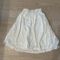 イング　フリル　白　スカート