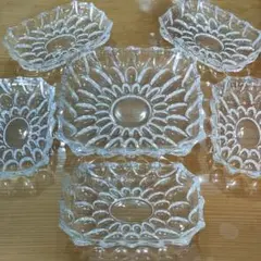 【昭和レトロ】ガラス製フルーツ皿　大１枚　小５枚セット