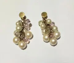 パールビーズイヤリング 葡萄モチーフ ホワイト イミテーション