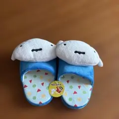 クレヨンしんちゃん 30周年記念 スリッポン シロ - メルカリ