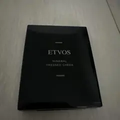 ETVOS ミネラルプレストチーク（サーモンピンク）