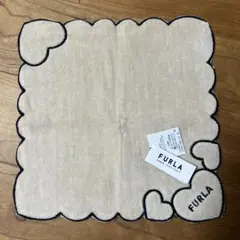 FURLA ハート型タオルハンカチ