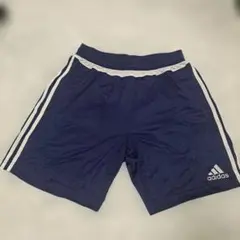 adidas ネイビー ショートパンツ 3本ライン