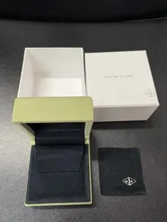 Van Cleef & Arpels ジュエリーボックス 空箱セット 美品
