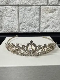 ウエディングティアラ ゴージャス屋 ブライダル