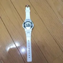 CYBEAT JAXIS デジタル腕時計 ホワイト　電池交換済
