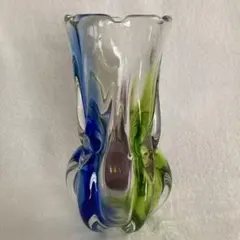 レトロな花瓶　色ガラス　流線型　グラデーション