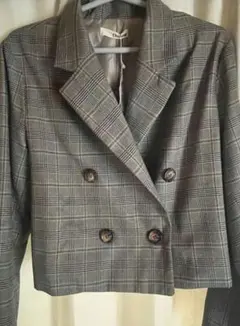 クロップド丈ジャケット　アベイル