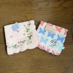 新品タグ付きWEDGWOOD 花刺繍PAUL&JOE蝶モチーフタオルハンカチ2枚