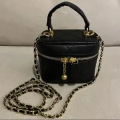 キルティングショルダーバッグ　チェーンバッグ　ミニバッグ