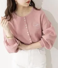 胸刺繍ボタンカーディガン　Chico