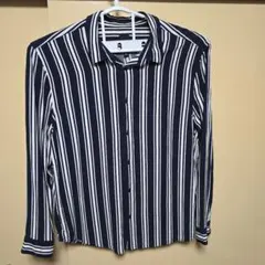 【H&M】ストライプ柄 長袖シャツ ブラック×ホワイトのサムネイル