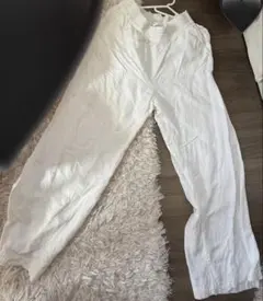 白 ズボン