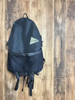 and wander ブラックバックパック