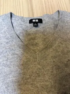 美品　ユニクロ　カシミア100% ニット　セーター　Vネック S メンズ