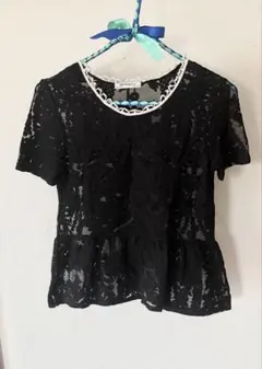 ZARA 黒 レース 半袖 ペプラムトップス