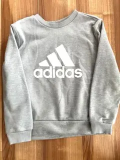 adidas グレー トレーナー　130