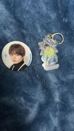 鶴房汐恩　缶バッジ　キーホルダー