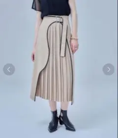 ユナイテッドトウキョウ　アートカットプリーツラップスカート